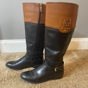 Gently used Tommy Hilfiger boots! So comfy!